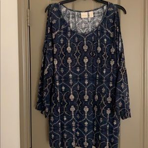 Chico’s “cold shoulder” top. Size 3.